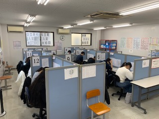 ��������������